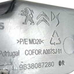 SUPORTE MOLDURA PORTA MALAS TRASEIRO ESQ PEUGEOT 2008 24 25 AMARELO