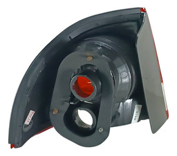 LANTERNA TRASEIRA DIREITA GM CORSA CLASSIC 2011 2012 A 2015 VERMELHO