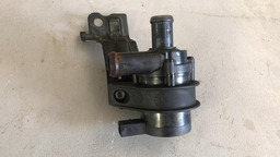 BOMBA D ÁGUA AUXILIAR JETTA  TSI 2.0 2013