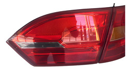 Lanterna Tampa Lado Direito Jetta 2013 Vermelho