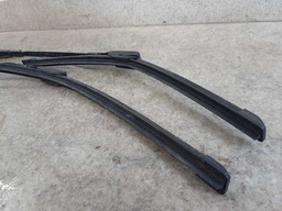 PAR BRAÇOS LIMPADORES AUDI A3 2013 2014 ATÉ 16  ORIGINAL DIREITO