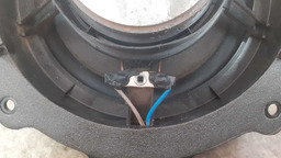 ALTO FALANTE DIANTEIRA ESQUERDA KIA SORATO 2012 E 2013 PRETO