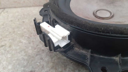 ALTO FALANTE DIANTEIRA ESQUERDA KIA SORATO 2012 E 2013 PRETO