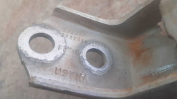 DOBRADIÇA PORTA INF. DIANTEIRA ESQUERDA FORD RANGER 13 A 16