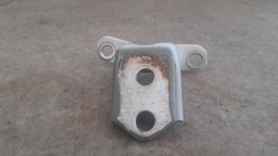 DOBRADIÇA PORTA INF. DIANTEIRA ESQUERDA FORD RANGER 13 A 16