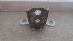 DOBRADIÇA PORTA DIANTEIRA DIREITA NISSAN MARCH 14 A 18