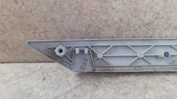 REFLETOR OLHO GATO PARACHOQUE ESQUERDO HYUNDAI HB20 1.0 2017 VERMELHO