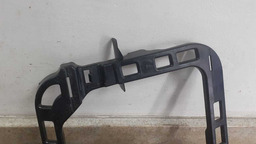 GUIA DO PARACHOQUE TRASEIRO DIREITO VW PASSAT TSI 12 A 15