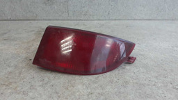 REFLETOR PARACHOQUE LADO ESQUERDO FIAT STRADA 2013 A 2017 VERMELHO