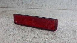 REFLETOR PARACHOQUE LADO DIREITO RENAULT DUSTER 2011 A 2018 VERMELHO