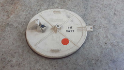 REFLETOR PARACHOQUE LADO ESQUERDO GM CAPTIVA 2008 A 2017 VERMELHO