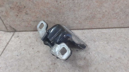 DOBRADIÇA PORTA T.D RENAULT SANDERO LOGAN 2014 A 2019