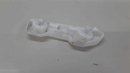 GUIA PARA-CHOQUE DIANTEIRO ESQUERDO NISSAN VERSA 2019