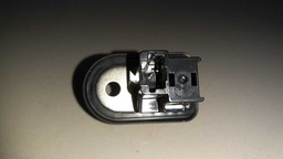 INTERRUPTOR LUZ PORTA DIANTEIRA DIREITA NISSAN VERSA 2019 
