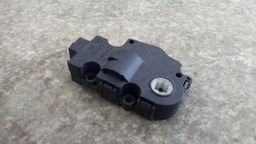 ATUADOR AR CONDICIONADO BMW X1 / 320I 2.0 2009 A 2013