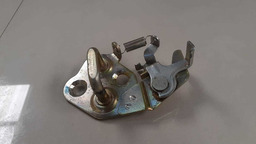 TRAVA PORTA MALAS CHERY QQ 2012 ORIGINAL