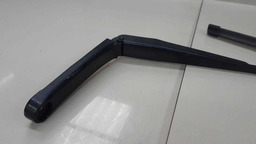 BRAÇO LIMPADOR PARABRISA LADO ESQUERDO VW JETTA 2014