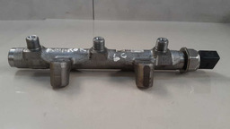 FLAUTA COMBUSTIVEL ESQUERDA VW AMAROK 3.0 V6 2018 ORIGINAL