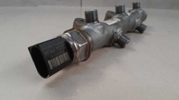 FLAUTA COMBUSTIVEL ESQUERDA VW AMAROK 3.0 V6 2018 ORIGINAL