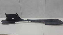 Soleira Porta Lado Esquerdo Vw Amarok 3.0 2018 Com Detalhe