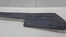 SOLEIRA PORTA LADO ESQUERDO VW AMAROK 3.0 2018 COM DETALHE