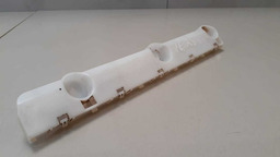 SUPORTE PARA-CHOQUE T.D NISSAN VERSA 2013 ORIGINAL