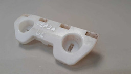 Suporte Para-choque Dianteiro Esquerdo Nissan Versa 2013