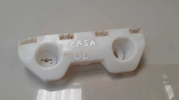 SUPORTE PARA-CHOQUE DIANTEIRO ESQUERDO NISSAN VERSA 2013