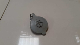 TAMPA RESERVATÓRIO AGUA PARA-BRISA NISSAN VERSA ORIGINAL