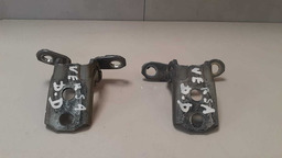 Dobradiça Porta Dianteira Direita Nissan Versa 2013 