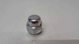 PORCA DE RODA TRASEIRA NISSAN VERSA 1.6 2013 ORIGINAL