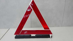 Triângulo Sinalizador Nissan March 2014