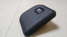 Botão Moldura Abertura Porta Malas Gran Cherokee 3.0 2015