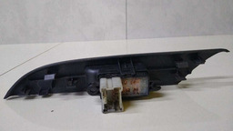 BOTÃO VIDRO ELÉTRICO TRASEIRO DIREITO NISSAN MARCH 2014