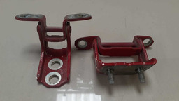 PAR DOBRADIÇAS TRASEIRA ESQUERDA NISSAN MARCH 2014