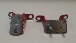 PAR DOBRADIÇAS TRASEIRA ESQUERDA NISSAN MARCH 2014