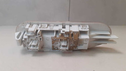 LUZ CORTESIA NISSAN VERSA 1.6 2013