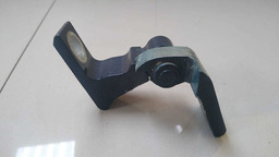 DOBRADIÇA DE PORTA TRASEIRO DIREITO  VIRTUS TSI 2018