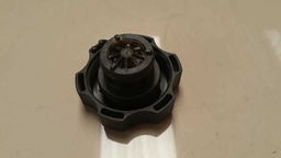 TAMPA DO RADIADOR FORD FOCUS 2009