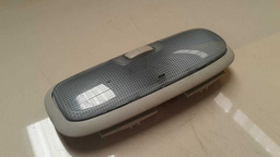 LUZ TETO CORTESIA FORD FOCUS 2009