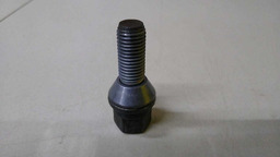 PARAFUSO DA RODA RENAULT DUSTER 2013