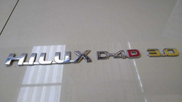 JOGO DE EMBLEMA DO PARALAMA TOYOTA HILUX SRV SW4 2012 A 2015