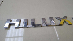 JOGO DE EMBLEMA DO PARALAMA TOYOTA HILUX SRV SW4 2012 A 2015