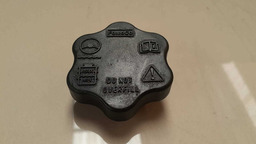 TAMPA RADIADOR FORD EDGE 2012