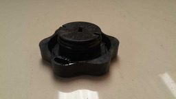 TAMPA RADIADOR FORD EDGE 2012