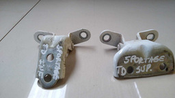 DOBRADIÇA DE PORTA TRASEIRA DIREITA KIA SPORTAGE 2011 2012