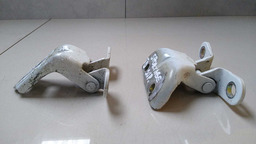 DOBRADIÇA DE PORTA TRASEIRA DIREITA KIA SPORTAGE 2011 2012