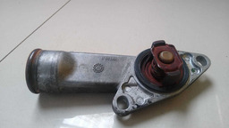 Carcaça Válvula Termostática Gm Corsa 1.4 8v 