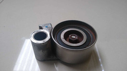 POLIA ESTICADOR CORREIA DENTADA TOYOTA HILUX 3.0 2015