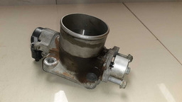 CORPO BORBOLETA TOYOTA HILUX 3.0 2015